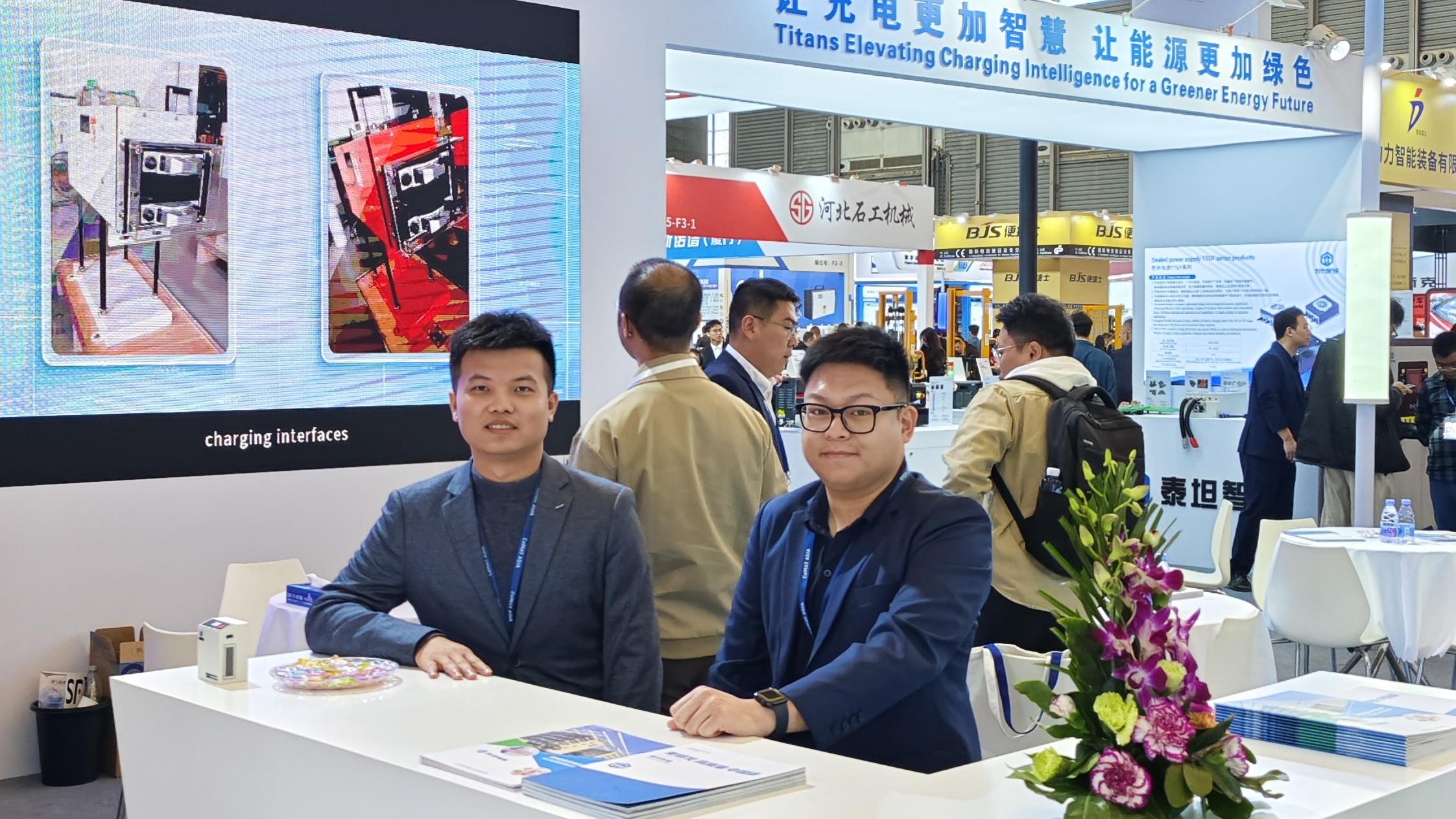 现场直击！泰坦智能产品于CeMAT ASIA 2024展会现场广泛应用